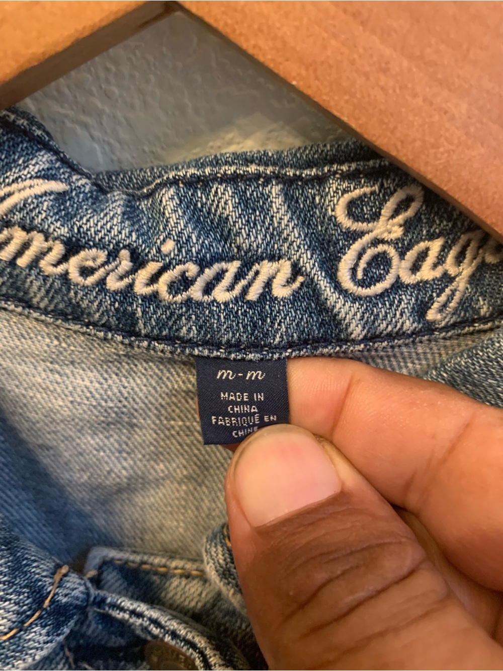 American Eagle Outfitters Light Wash Denim Jacket - Women's - Picture 4 of 5